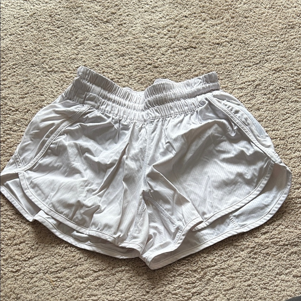 White lululemon shorts